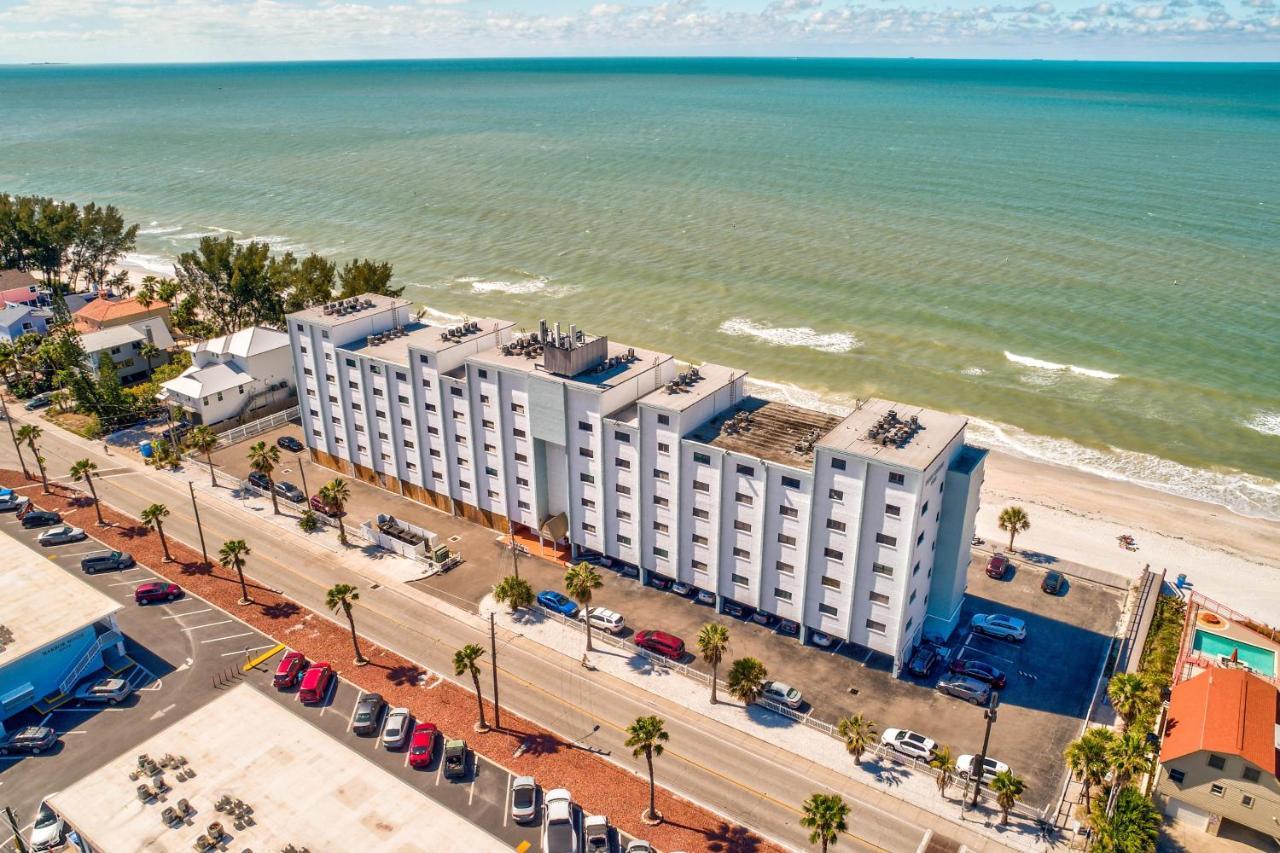 Sunset Chateau 409 St. Pete Beach Exterior foto